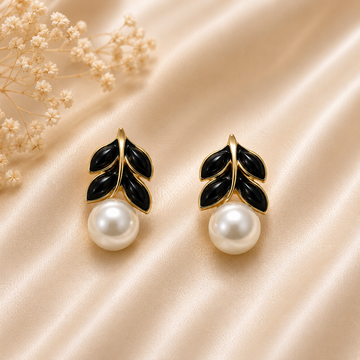 Black Leafy Pearl Earing