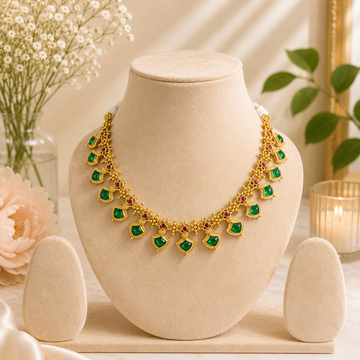 Kerala Traditional Palakka Stone Necklace (Green)