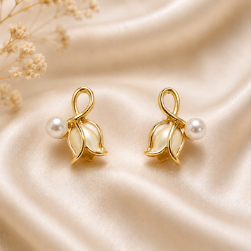 Tulip Pearl Studs