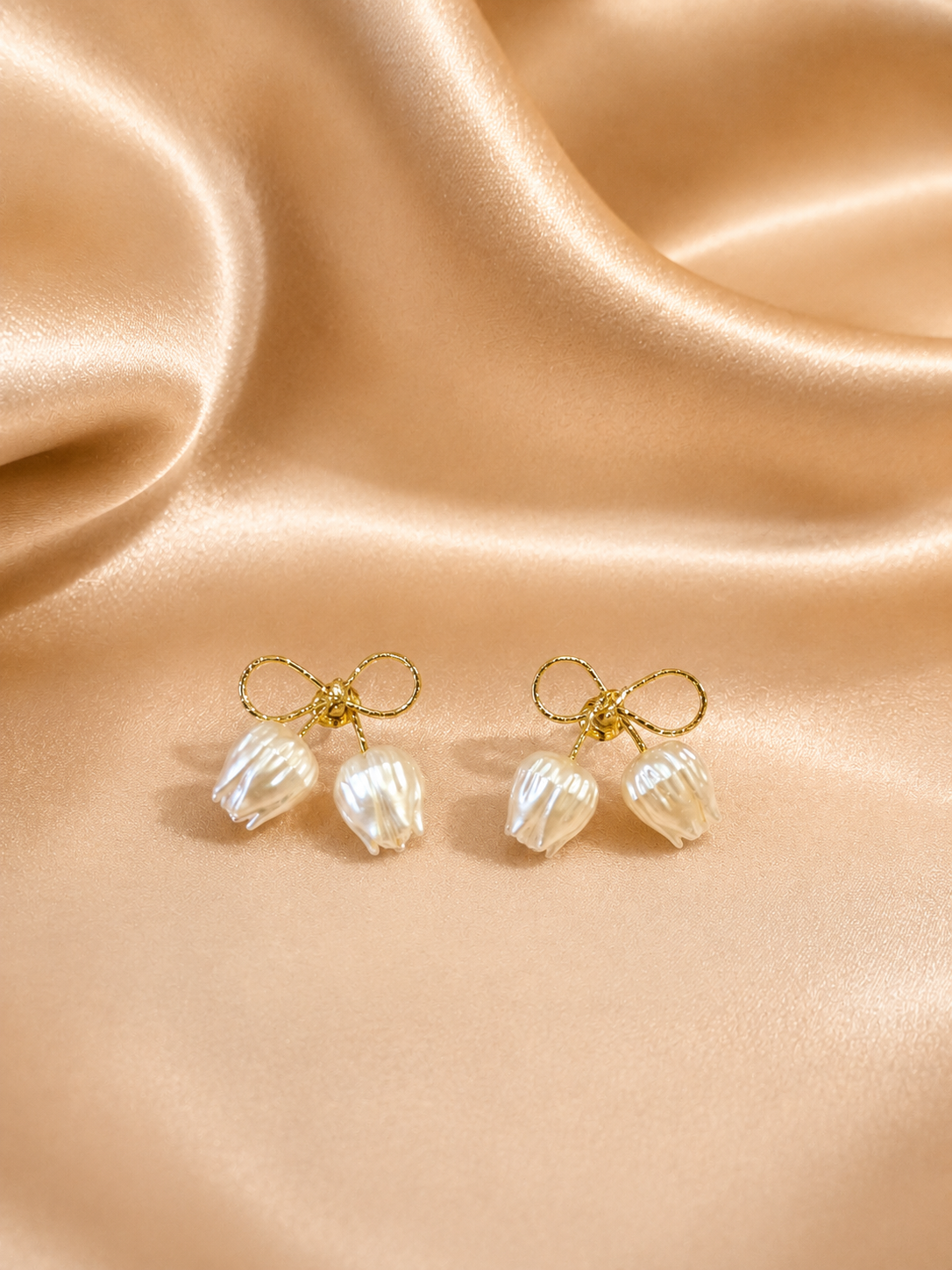 Cute Pearl Ribbon Earrings